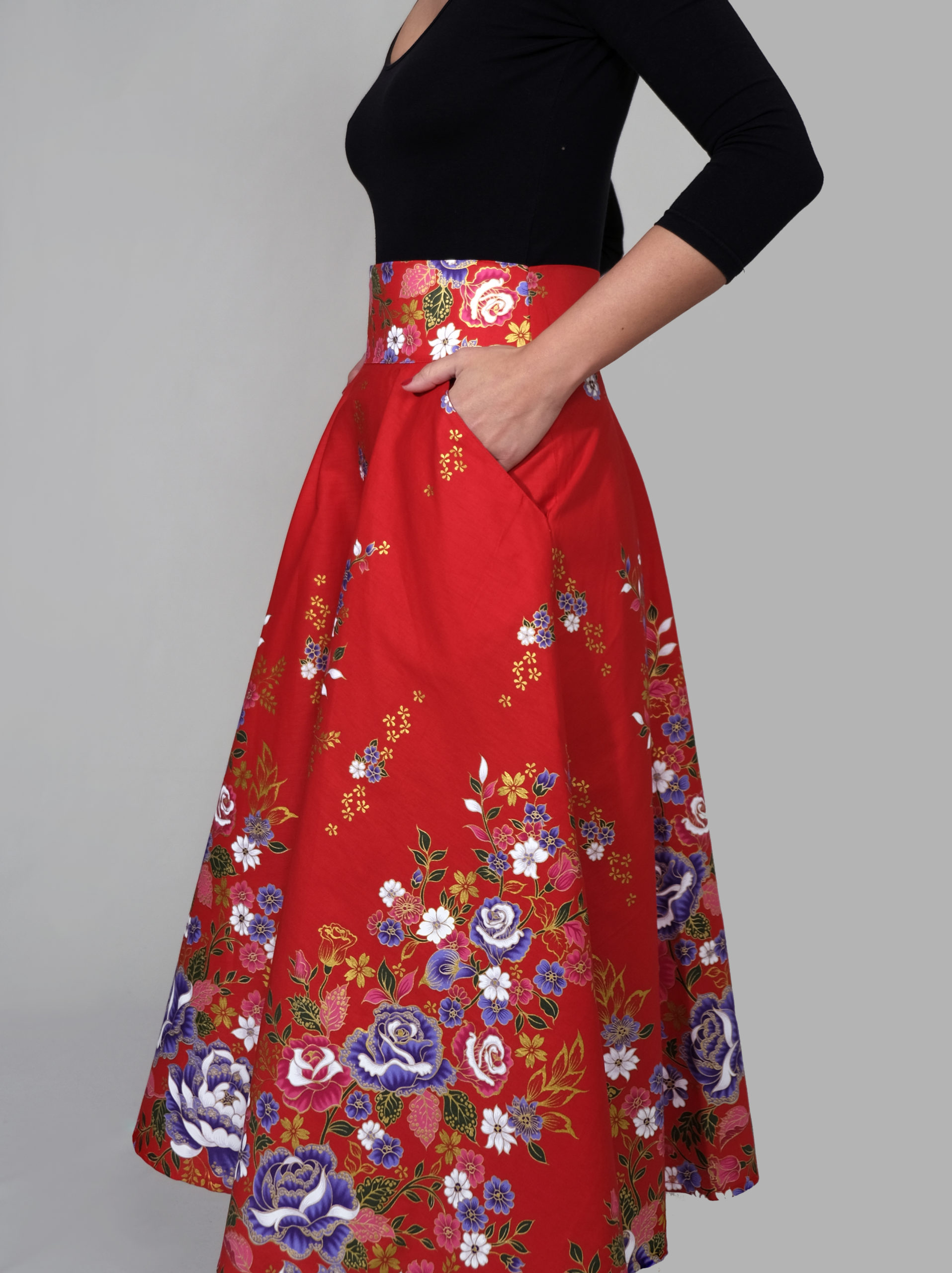 CHARLY : Jupe taille haute rouge à fleurs 100% coton – Made in Lyon – Image 3