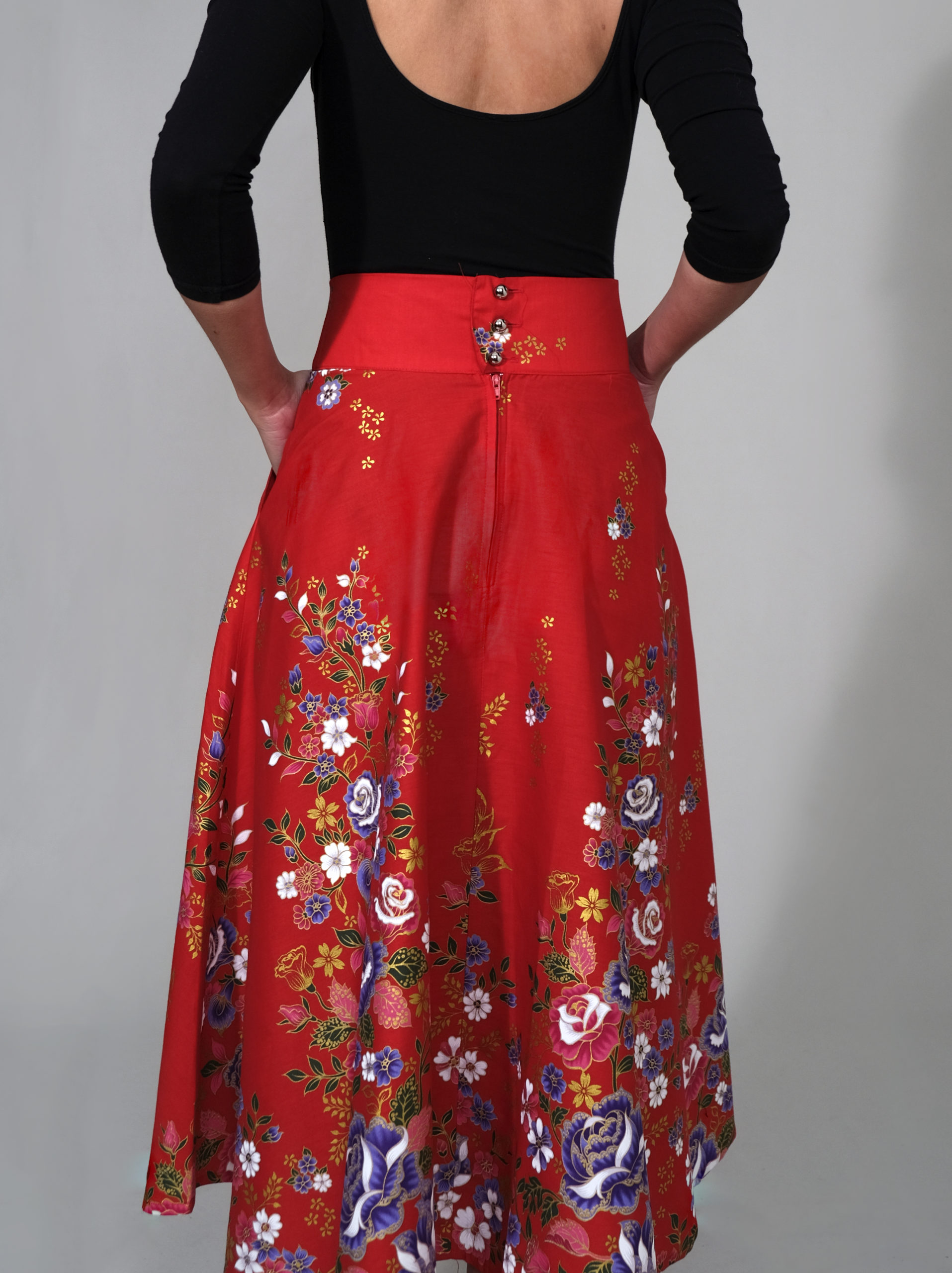 CHARLY : Jupe taille haute rouge à fleurs 100% coton – Made in Lyon – Image 4