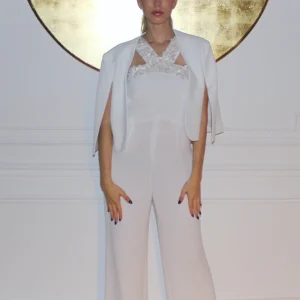 Combinaison fluide et chic pour mariée moderne ERBA et veste Hyacinthe