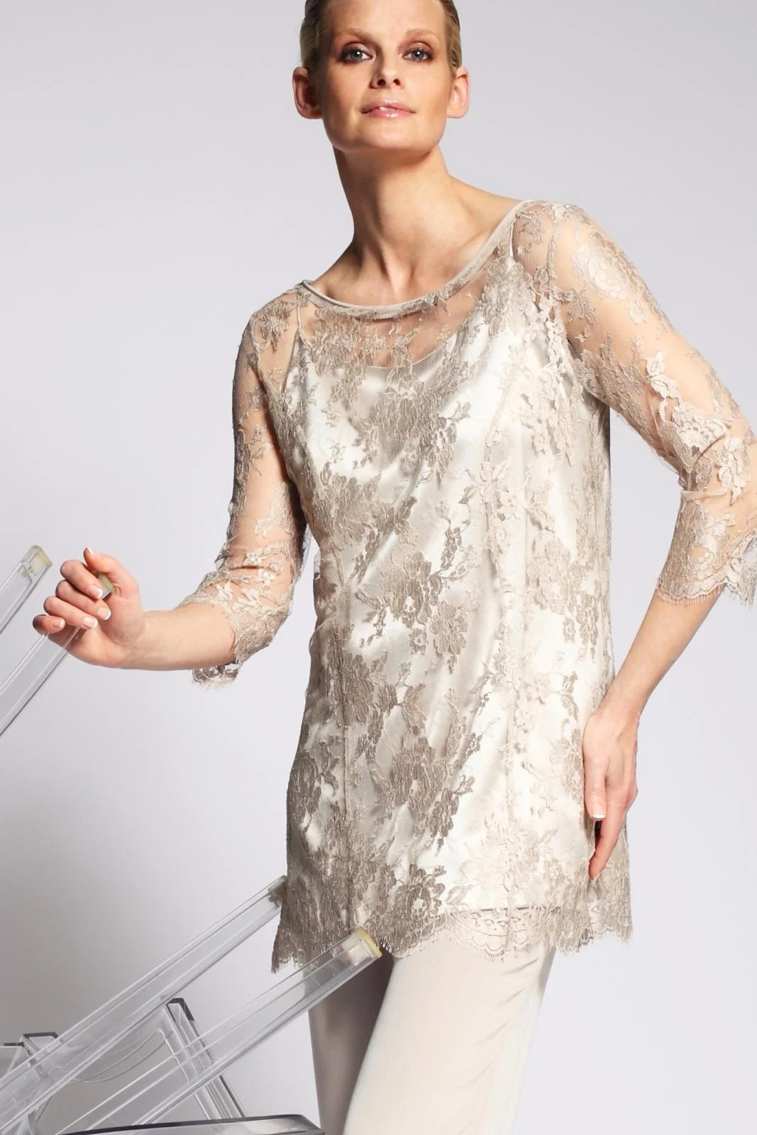 AA- TUNIQUE DENTELLE HACIENDA BLE taille 44 – Image 3